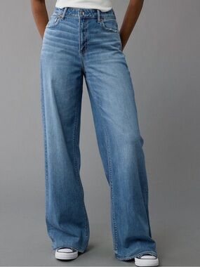 AE Super High Waisted Baggy Wide Leg Women's Jeans - Light Blue Denim